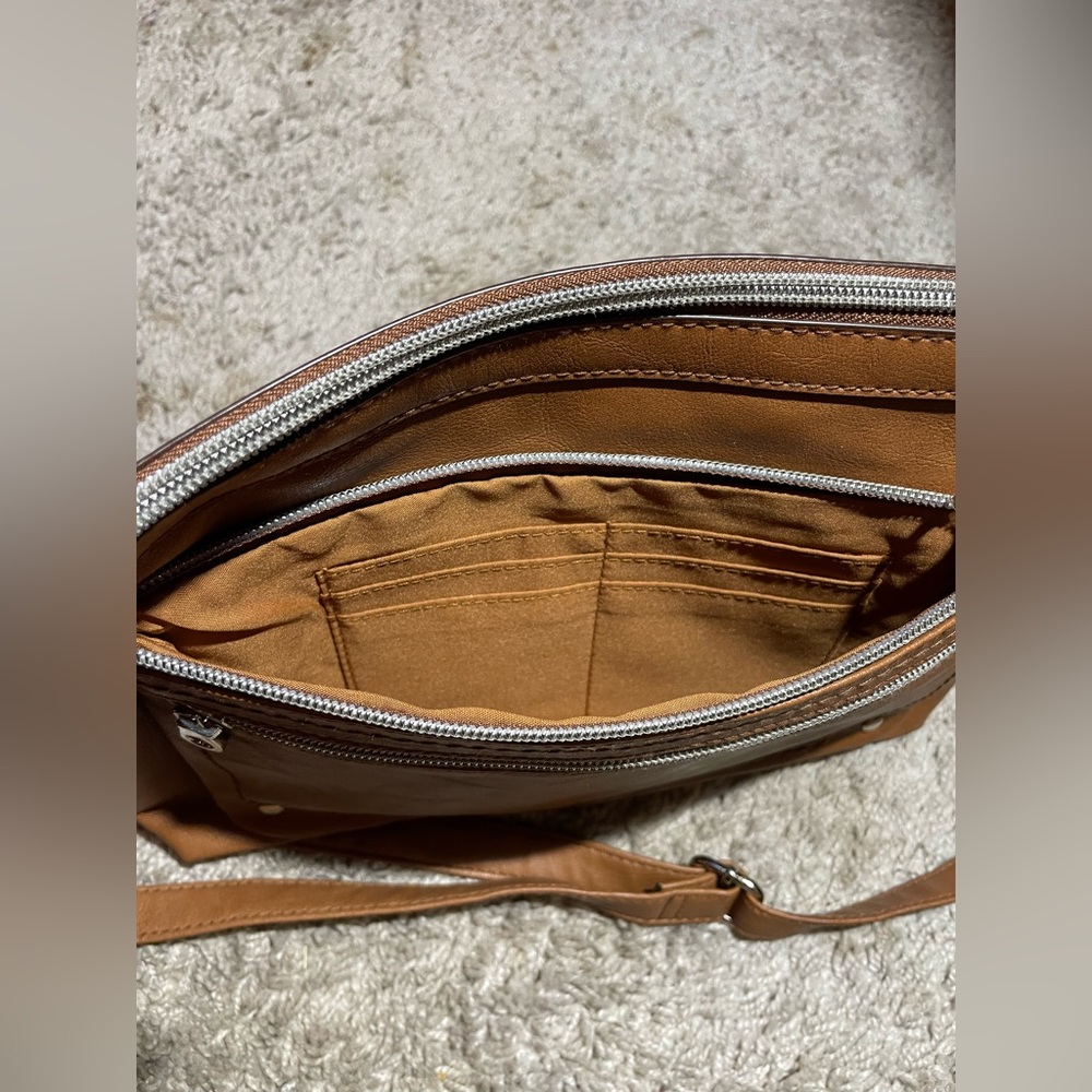 Relic Brown Crossbody Bag with Zipper Accents - Picture 6 of 6